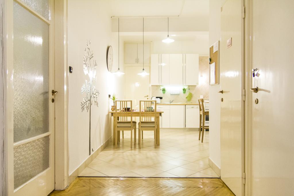 Central Danube Apartment Budapest Exterior foto