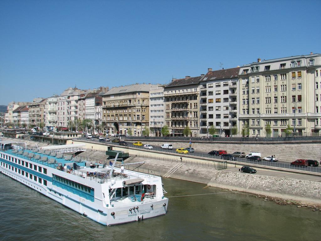 Central Danube Apartment Budapest Zimmer foto